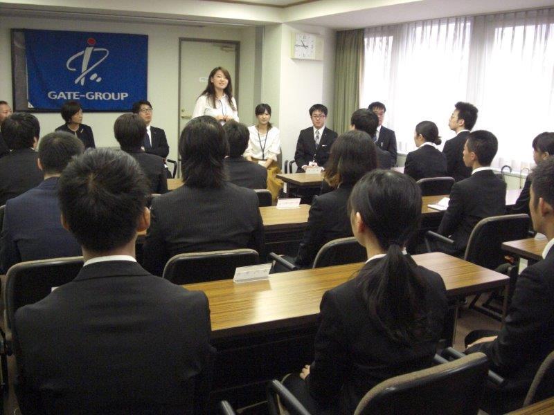 先輩社員との懇談会